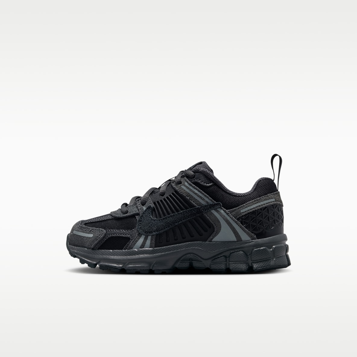 Nike Zoom Vomero Shoes & Trainers. Nike RO
